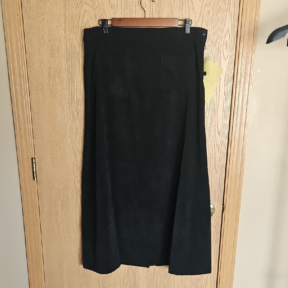 NWT Denim & Co. Elegant Black Faux Suade Maxi Skirt.